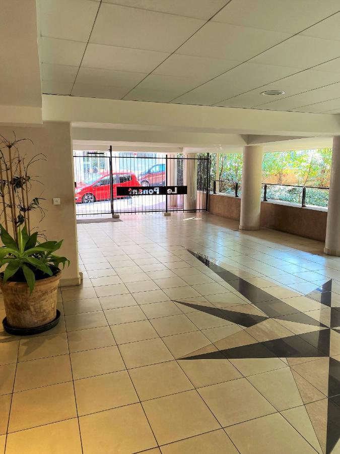 T2 Proche De La Gare, A 10 Minutes A Pieds De La Croisette, Piscine & Parking Dans Residence De Haut Standing Cannes Eksteriør billede